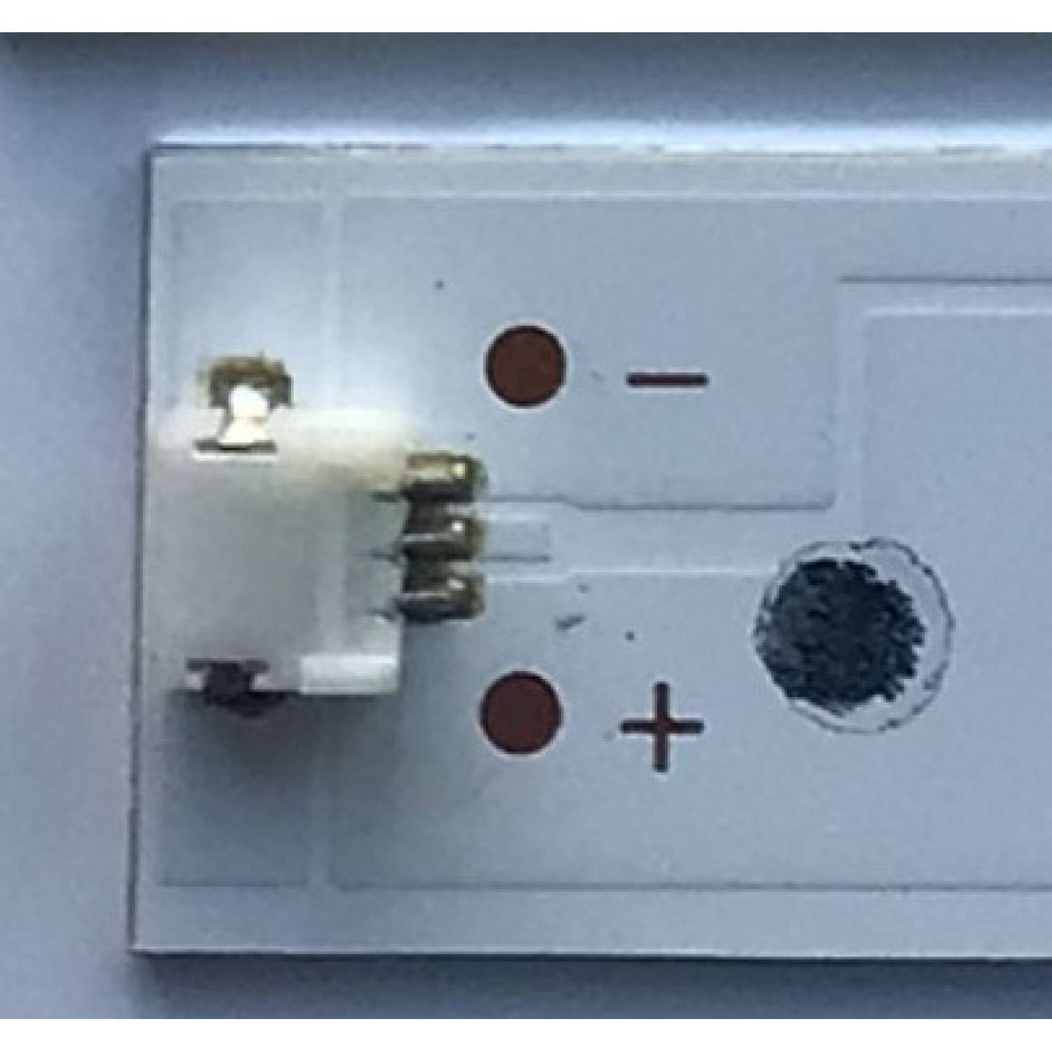 KIT DE LED'S PARA TV WESTINGHOUSE (10 PIEZAS) / NUMERO DE PARTE ZX48ZC332M05A0V0 / 8149010048003 / 136-G6-R1 /MODELO WD49FB1018 - Imagen 4